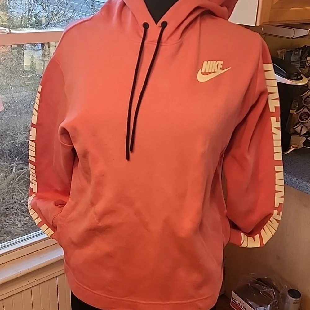 Juniors Nike size medium hooded sweatshirt - Picture 1 of 8
